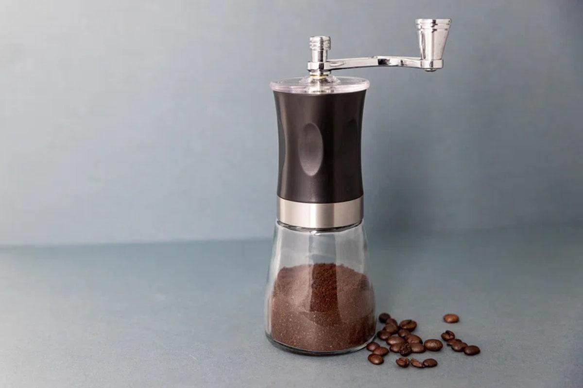 La Cafetière Hand Coffee Grinder – Ceramic Burr, Adjustable Grind & Portable Glass Jar.