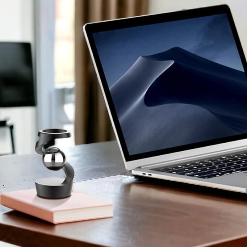 Magic Spinner – Gyroscopic Desk Toy for Focus, Flow, and Conversation.