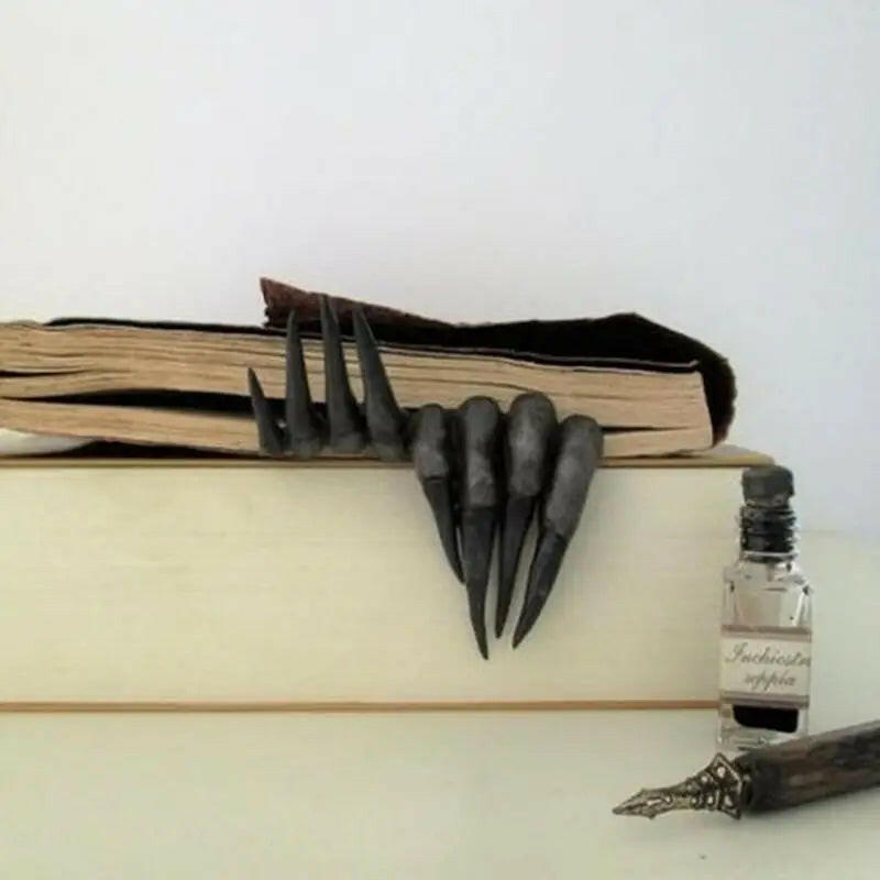 Devil’s Hand Resin Bookmark – Thriller-Themed Halloween Gift for Adults & Book Lovers