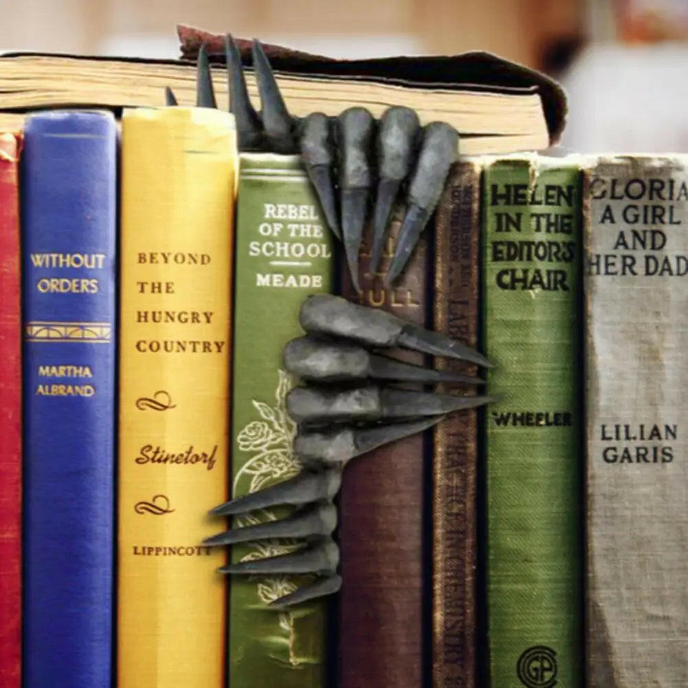 Devil’s Hand Resin Bookmark – Thriller-Themed Halloween Gift for Adults & Book Lovers