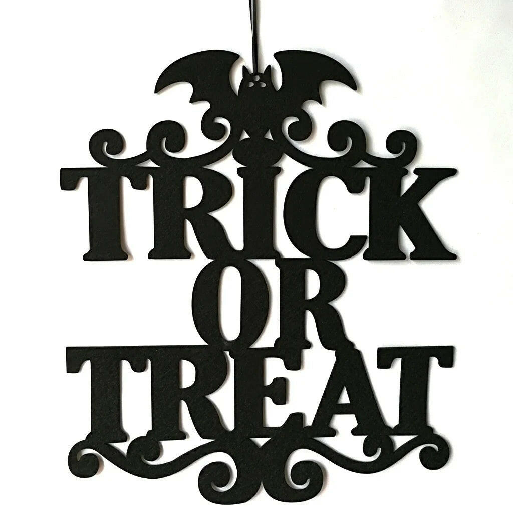 2025 “The Witch Is In” Halloween Door Sign – Non-Woven Hanging Decoration for Home, Party & Photo Props (38×32cm)