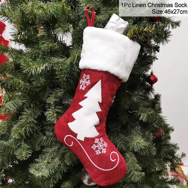 Handcrafted Knitted Christmas Stockings – Classic Holiday Décor for Gifts & Traditions.
