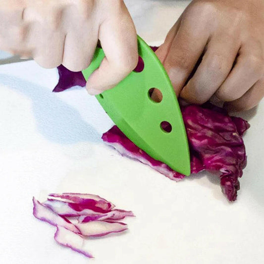 1PC Multi-Functional Herb and Leave Prep Tool.