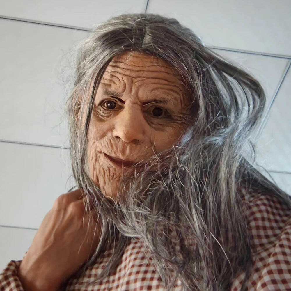 Lifelike Granny Witch Mask – White-Haired Latex Costume Prop with Movable Jaw for Halloween & Cosplay