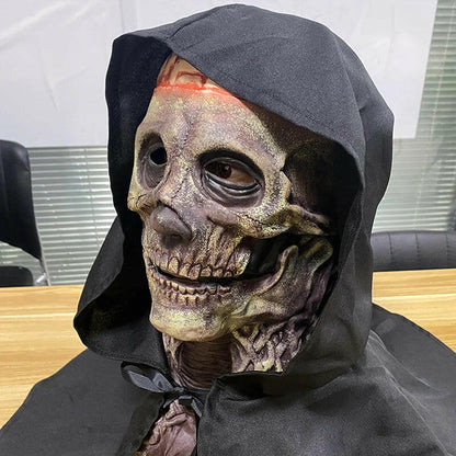 Creepy Brains Skeleton Mask – Bloody Latex Skull Headgear for Halloween and Carnival Cosplay