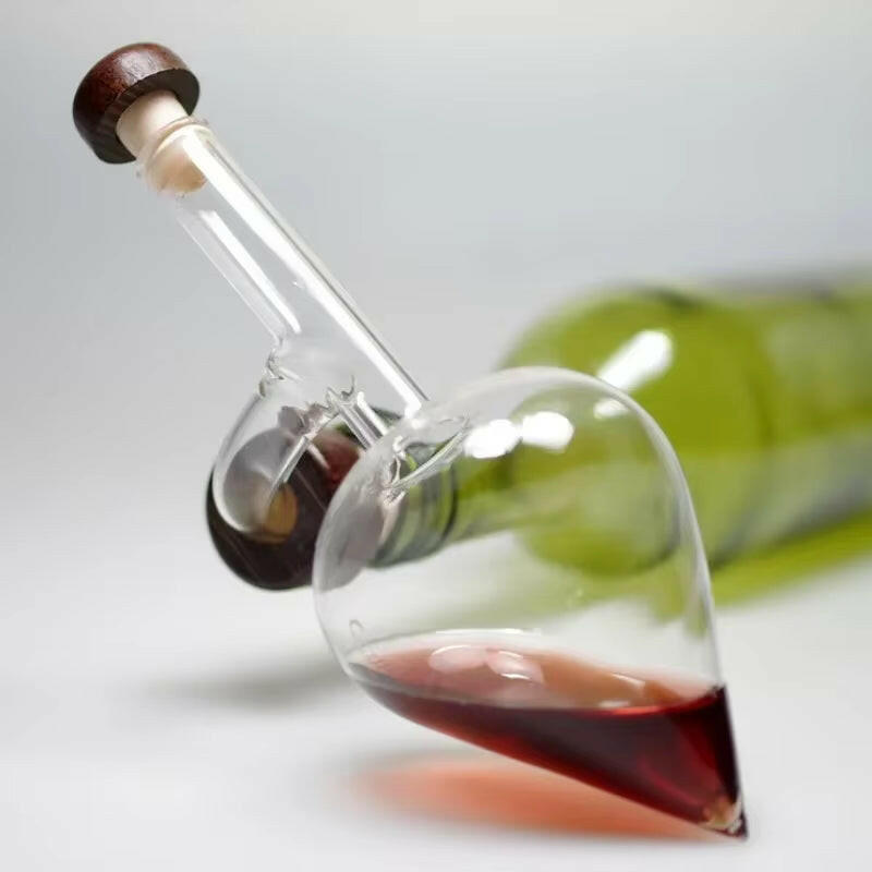 Elegant Red Wine Aerator & Pourer - Portable Round & Flask Shaped Glass Decanter Spout.