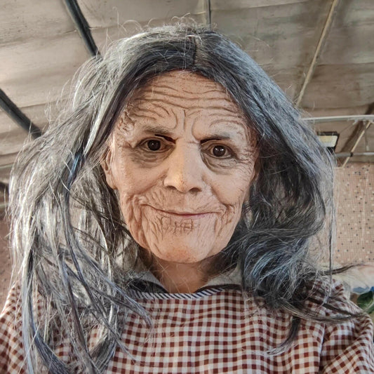 Lifelike Granny Witch Mask – White-Haired Latex Costume Prop with Movable Jaw for Halloween & Cosplay