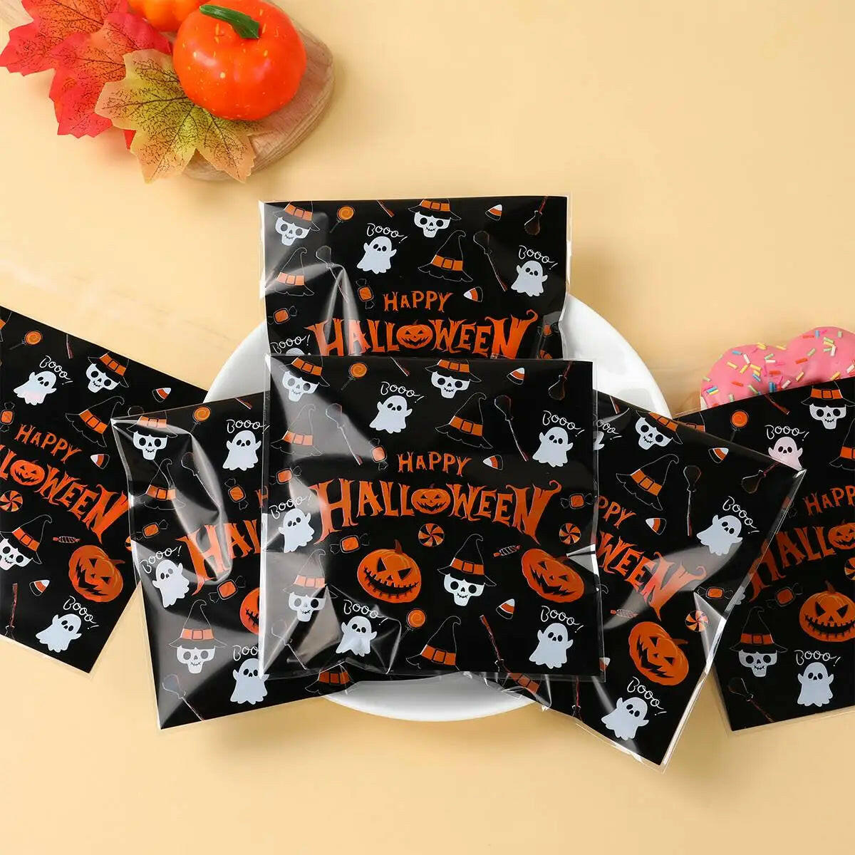 50-Pack Halloween Candy Bags – Pumpkin & Ghost Party Favor Bags for Trick-or-Treat & Home Decor (2025 Edition)