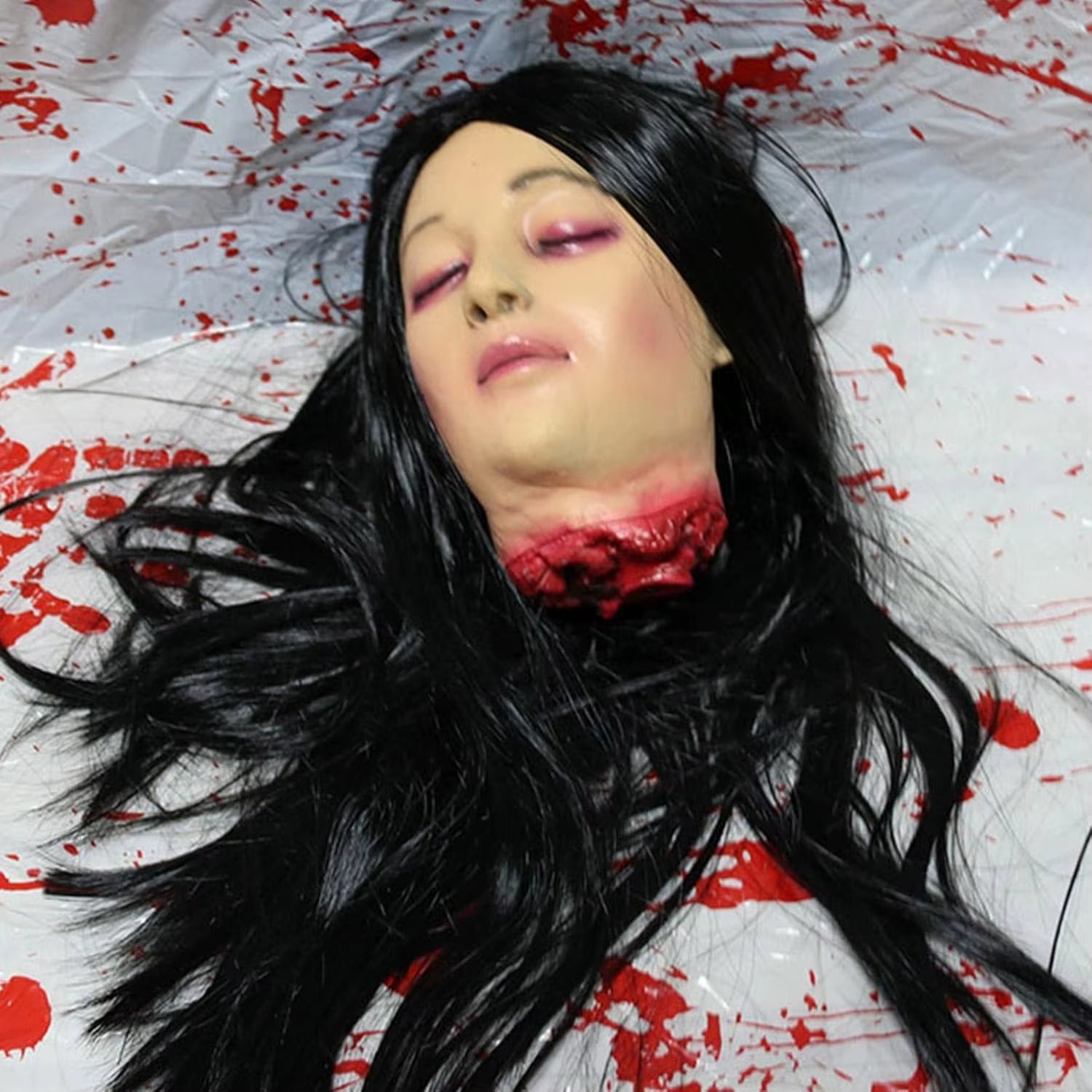Realistic Halloween Severed Head Prop – Scary Dummy for Haunted House & Zombie Party Decor