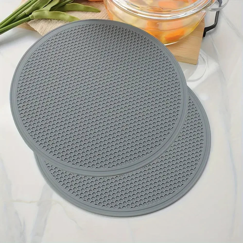 Heat‑resistant silicone mat – round kitchen trivet