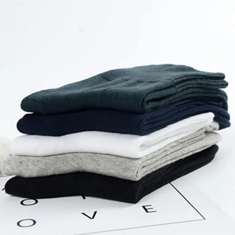 4 Pairs ​​​​​​​🧦 Soft, Non-Binding Comfort – Diabetic Bamboo Cotton Socks!