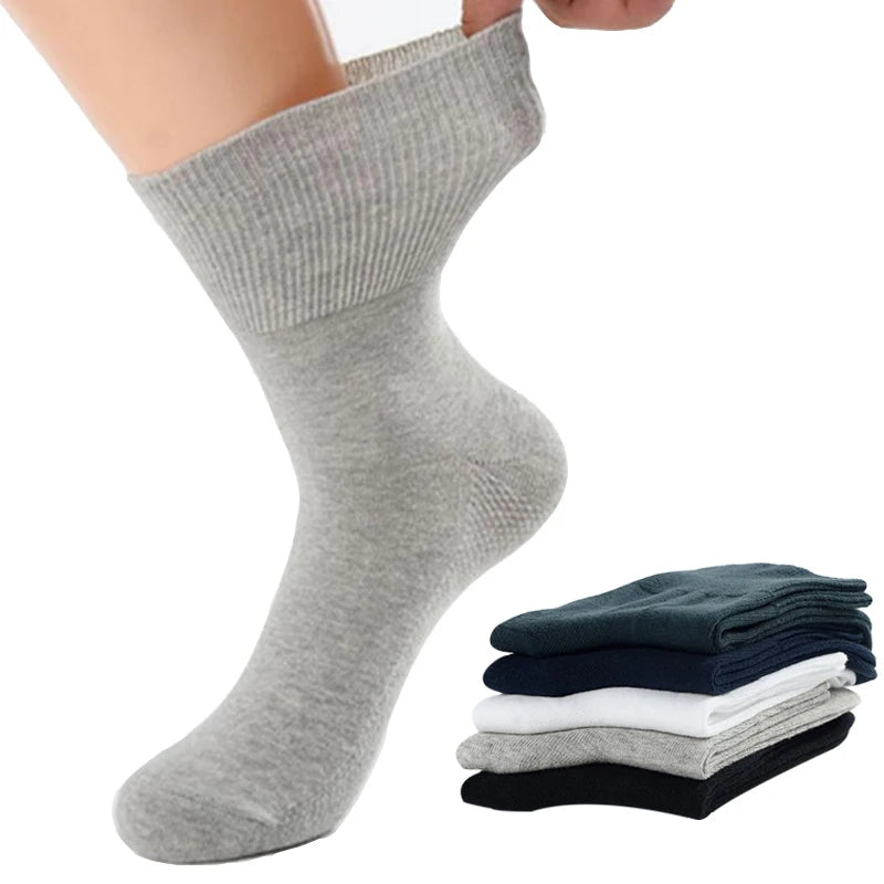 4 Pairs ​​​​​​​🧦 Soft, Non-Binding Comfort – Diabetic Bamboo Cotton Socks!