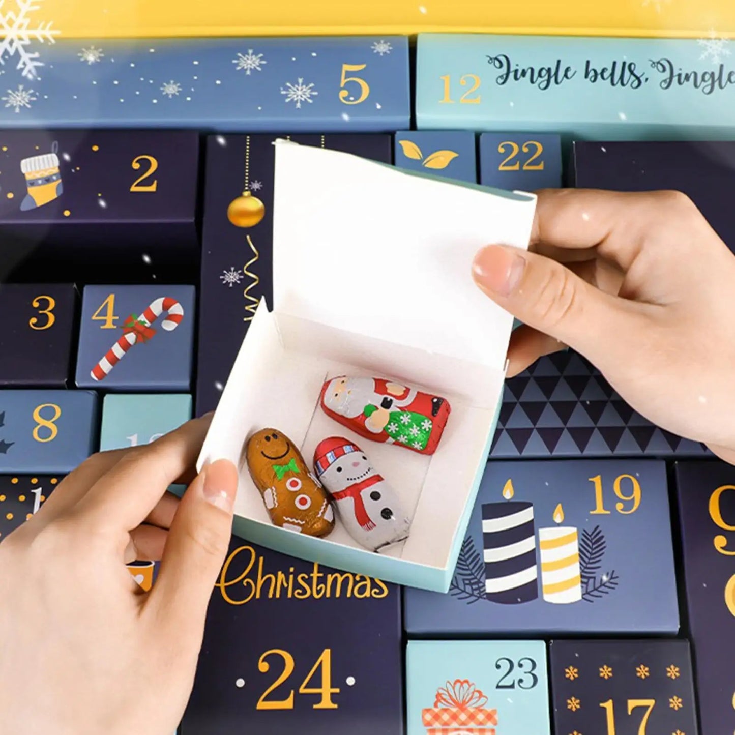 Holiday Countdown Box Set – 24 Fillable Kraft Boxes for Personalised Gifting and Festive Storytelling.