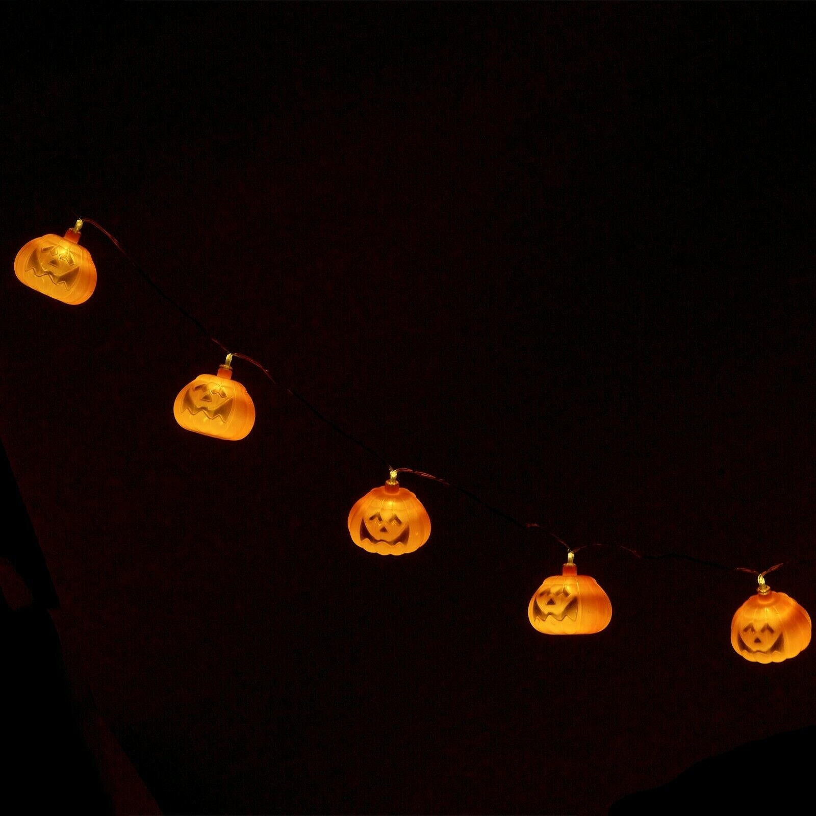 2025 Halloween LED String Lights – 20 Battery-Powered Pumpkin & Spooky Eye Bulbs for Indoor/Outdoor Party Decor