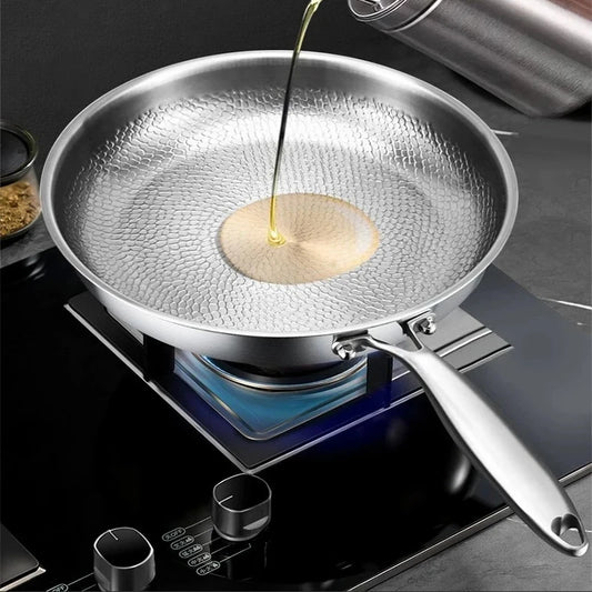Pure Titanium Frying Pan – Hammer-Pattern Non-Coated Cookware (26/28/30cm)