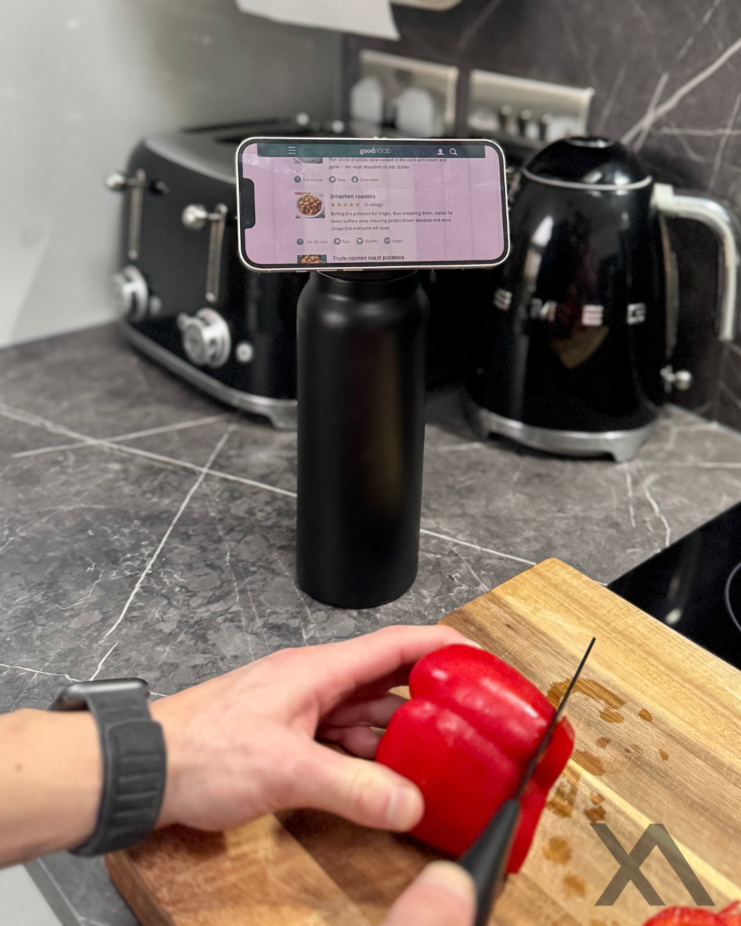 MagBottle – The Water Bottle That Holds Your Phone.