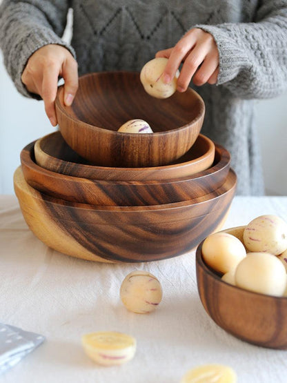 Handmade natural wooden bowl with Japanese style design