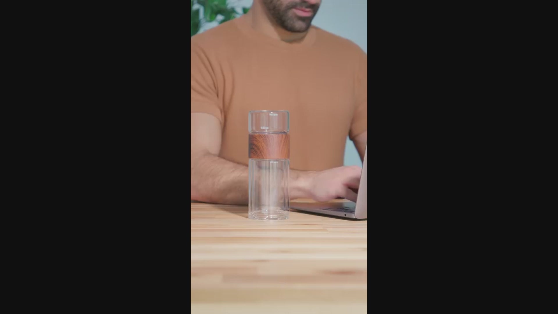 Glass Water Bottle with Infuser & Case - Eco-Friendly, Insulated, Perfect for Tea & Fruit Infusions!.