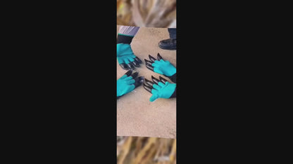 Waterproof Claw Gloves for Digging, Planting & Raking - Effortless Gardening!