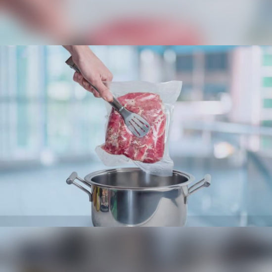 Sous-Vide Starter Kit - Cooker, Vacuum Sealer and Free Bags.